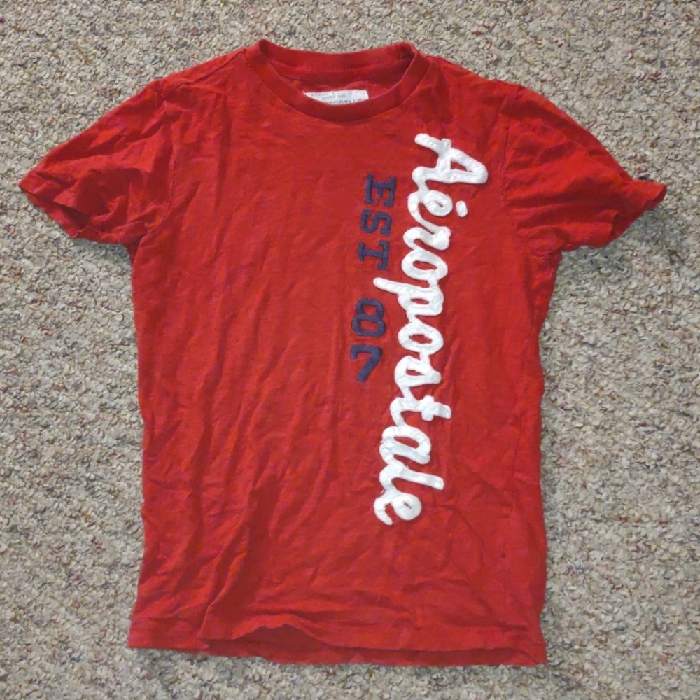 Red aeropostale t shirt